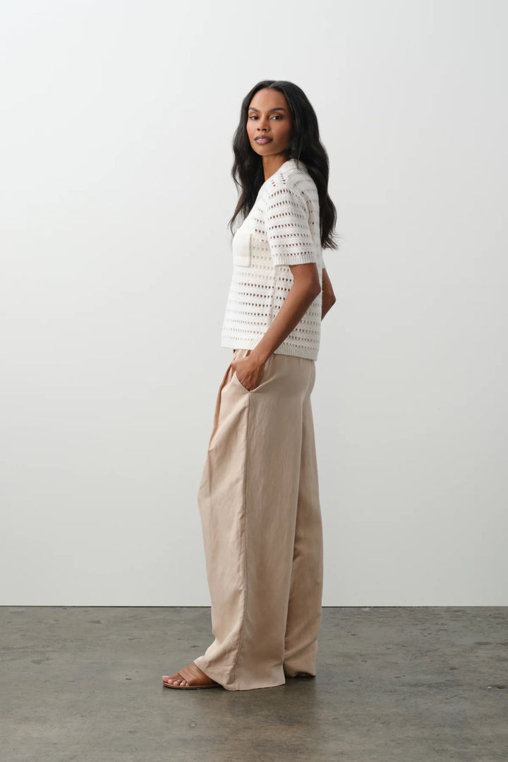 The Cropped Cashmere Cardigan - Black