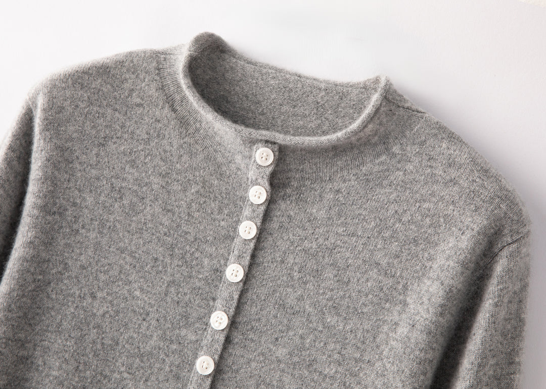 Luxury 100% Pure Cashmere Crewneck Cardigan in Heather Light Grey